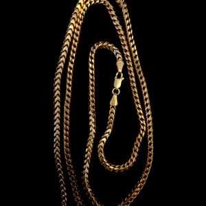 27” KZR 14k gold necklace. 24.6g